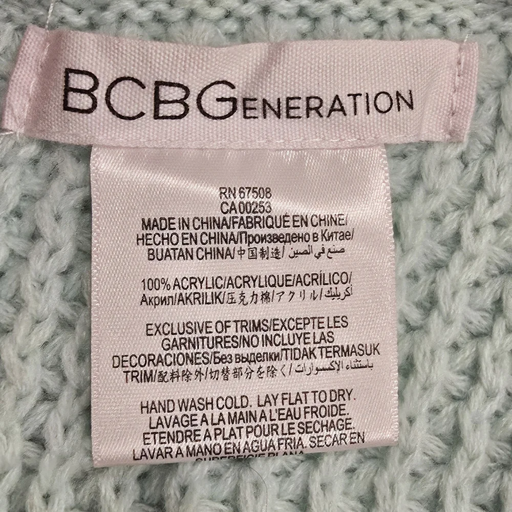BCBG Light Green Knit Waffle‎ Scarf Multi Use Headcover Infinity COZY Thick